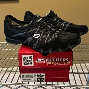 Brand New Womens Skechers Black/Charcoal Slip On Size 9 1/2
